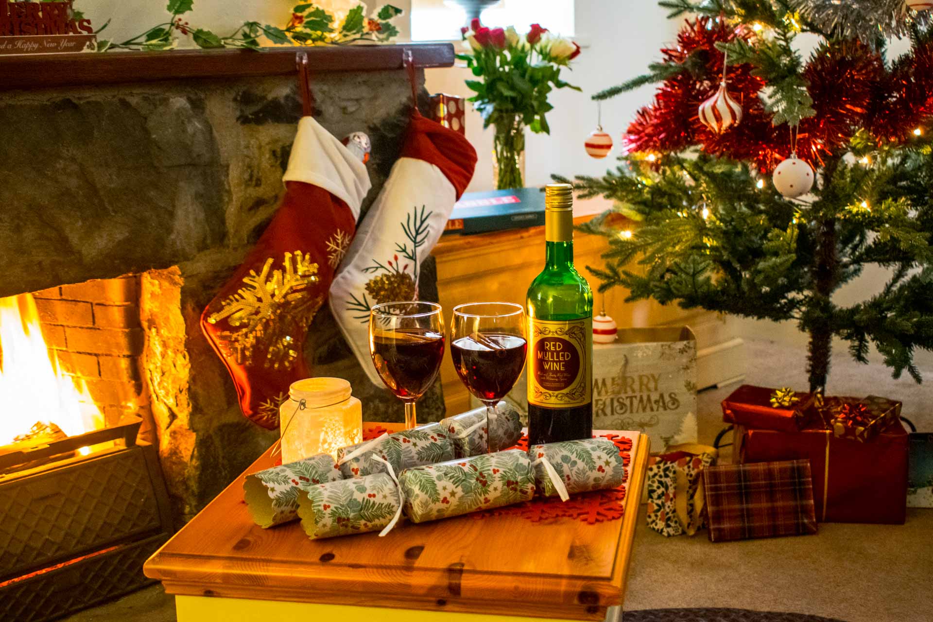 Book a self-catering cottage for Christmas at Melfort Village