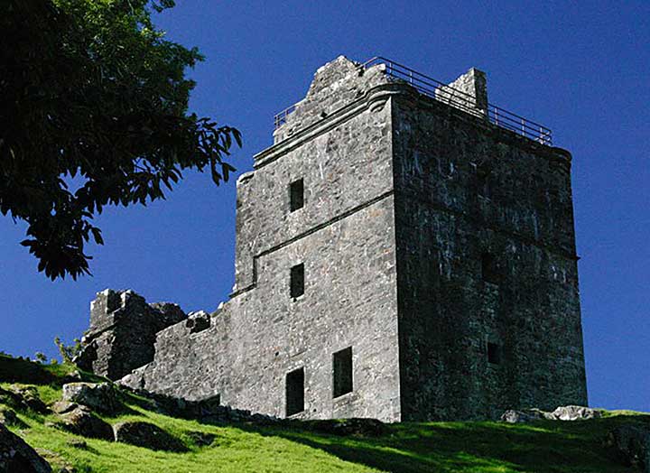 Carnasserie Castle