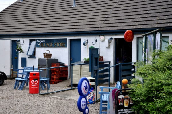 Ardfern Village Store by Stuart Wilding, CC BY-SA 2.0 , via Wikimedia Commons