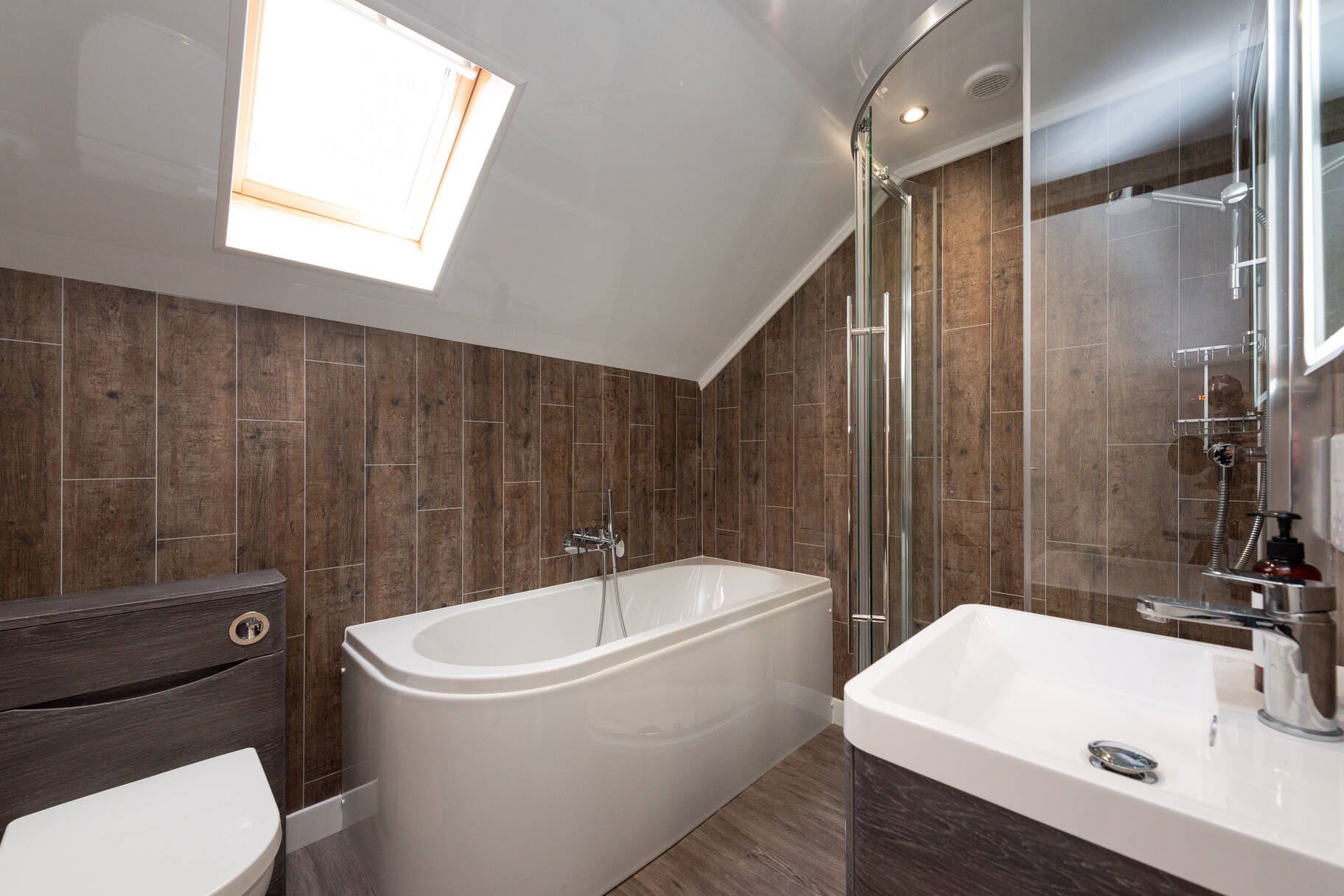 72857_Melfort_Cottage-001